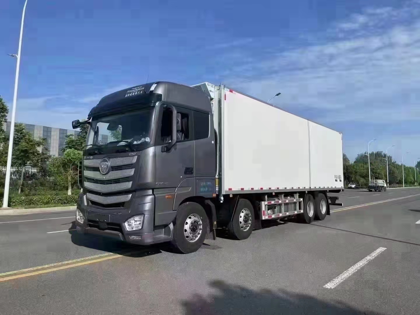 國六福田歐曼前四后八9.4米冷藏車